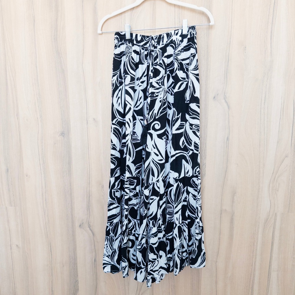 True Destinations Womens Floral Wide Leg Pants Black Ruffle Hem Resort Tropical